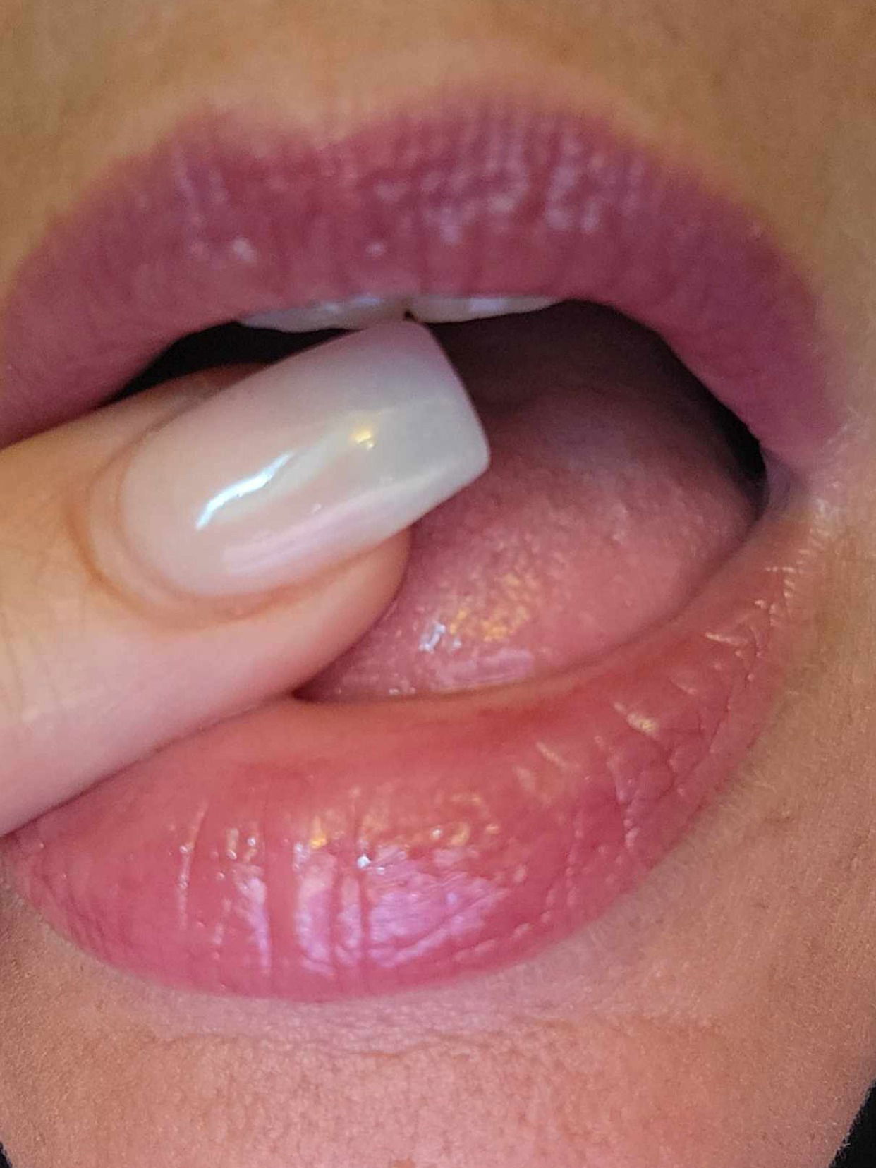 Nudey Lips