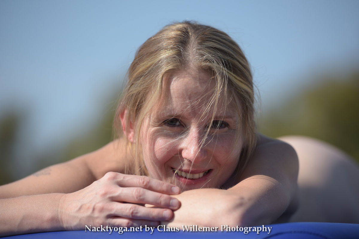 Nudeyogini Ambika's avatar