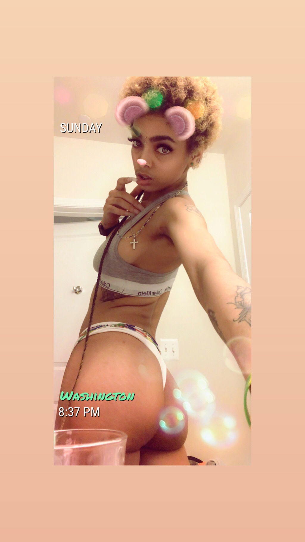 The Nudist Queen's avatar