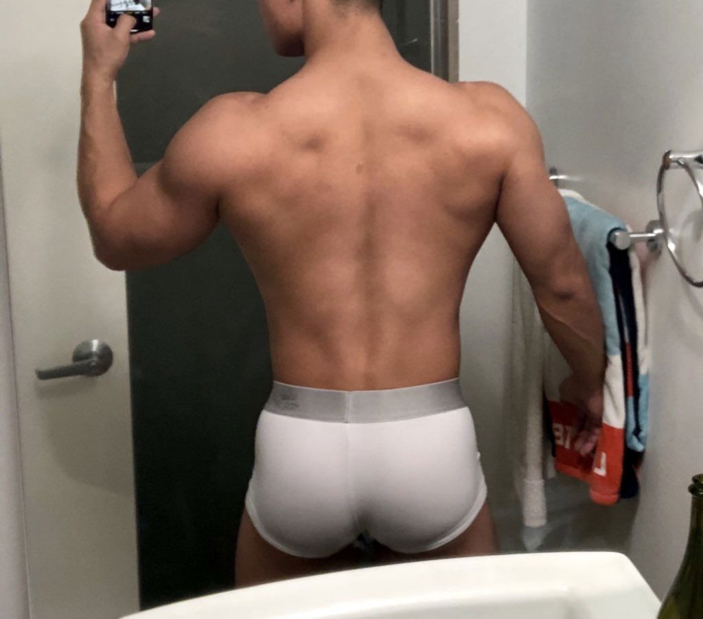 NYC Asian Twunk's avatar