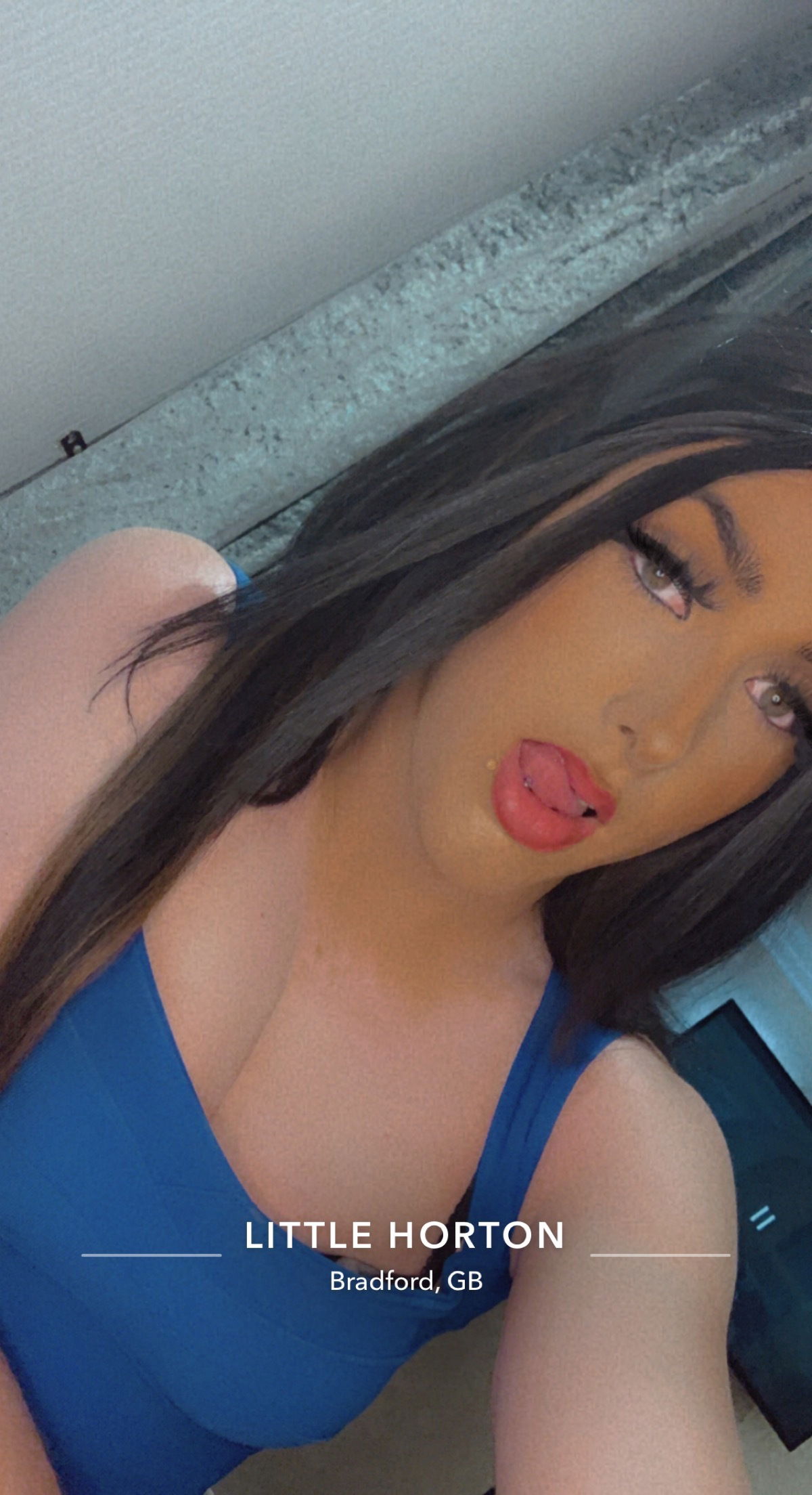 Nyla Naveed Official