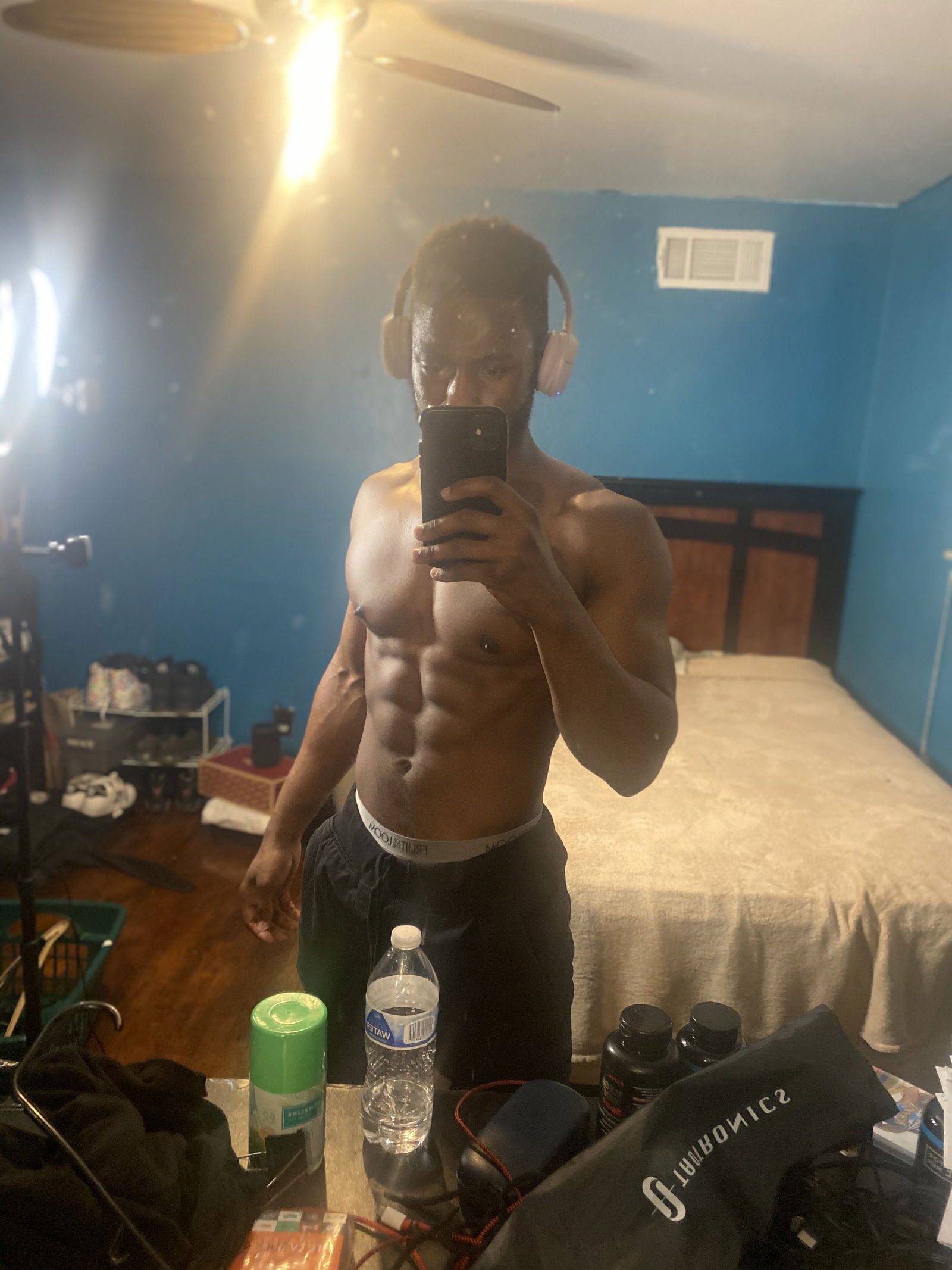 TyrantKingOberon🐉🦋🌹's avatar
