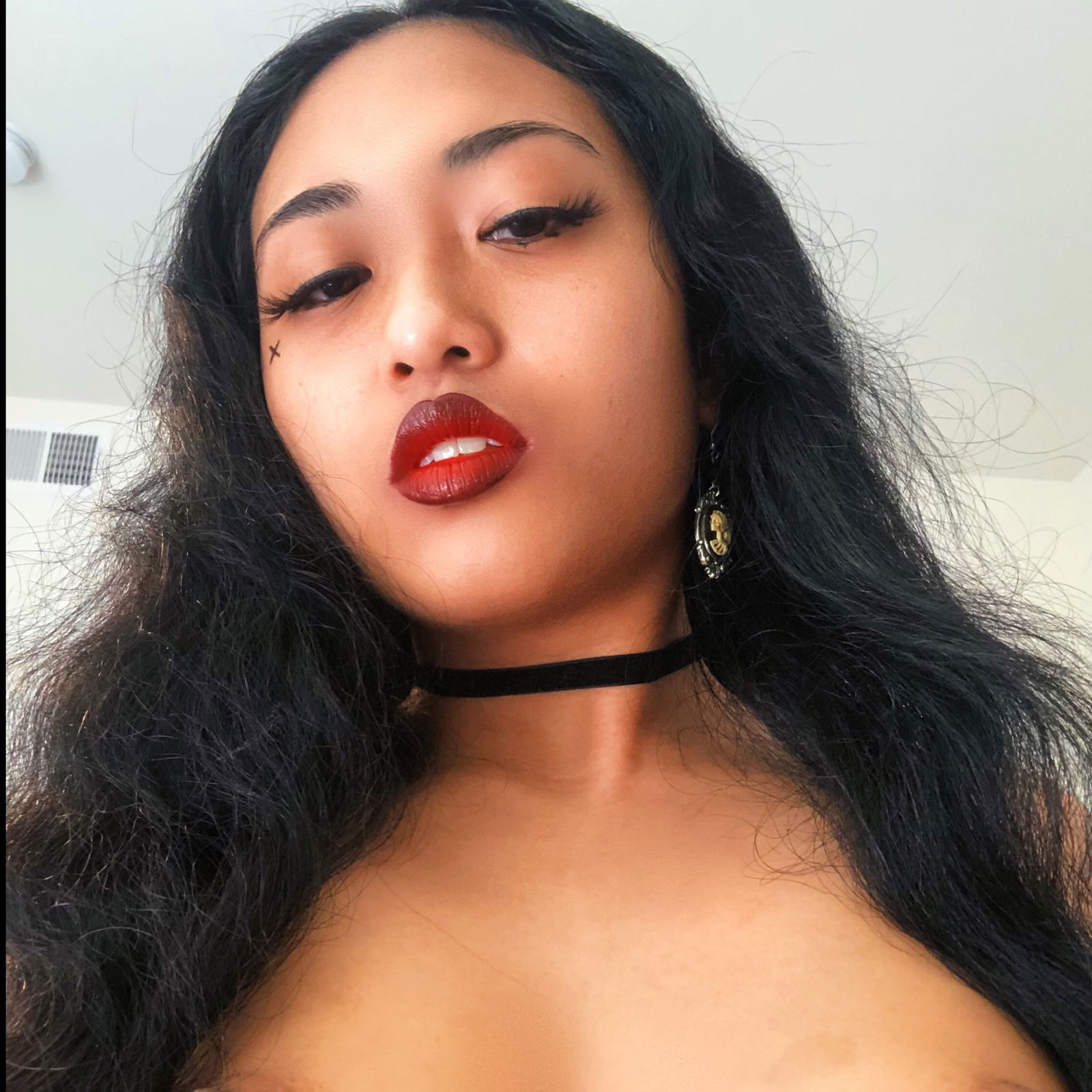 🌹 THEE FILIPINA FUCKDOLL 🌹's avatar