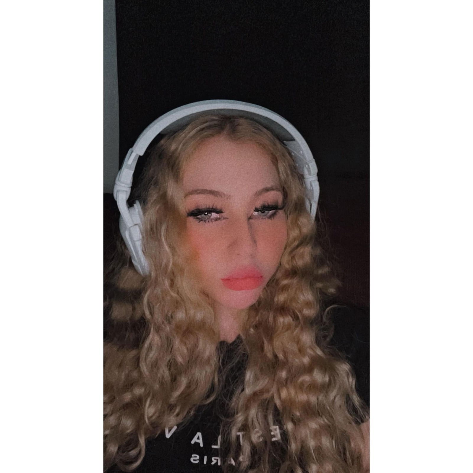 𝑲𝒊𝒕𝒕𝒚 𝑲𝒂𝒕 𝑲𝒂𝒚's avatar