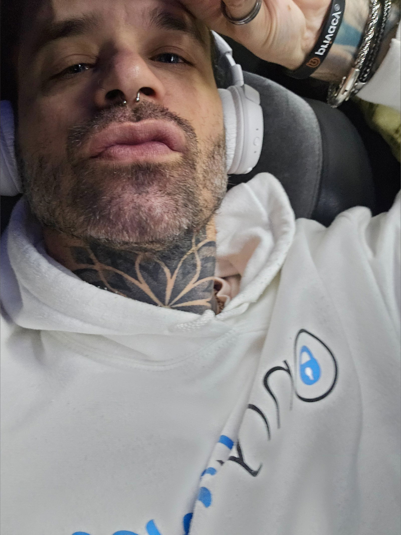 Guto's avatar