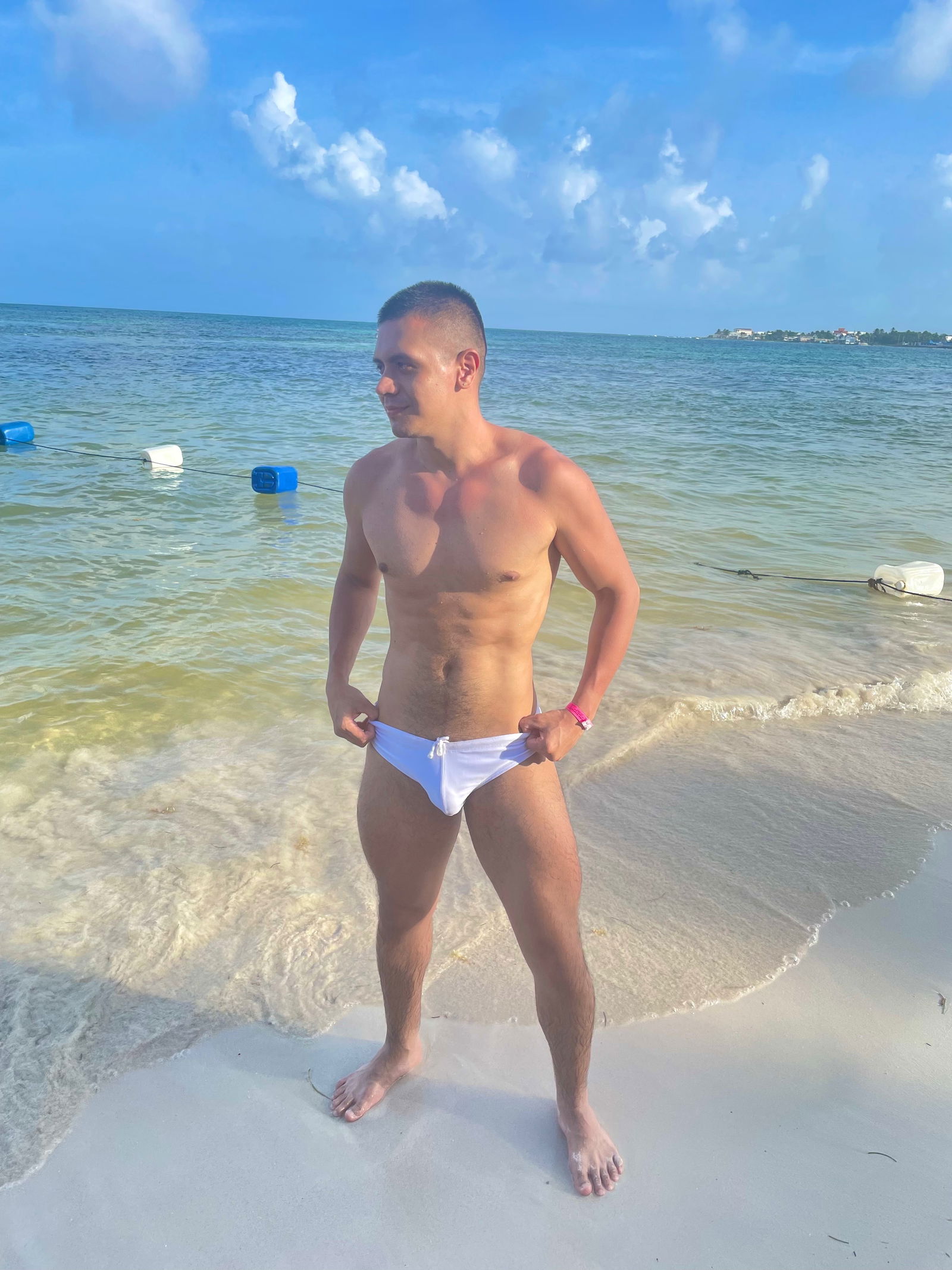 Call me papi's avatar