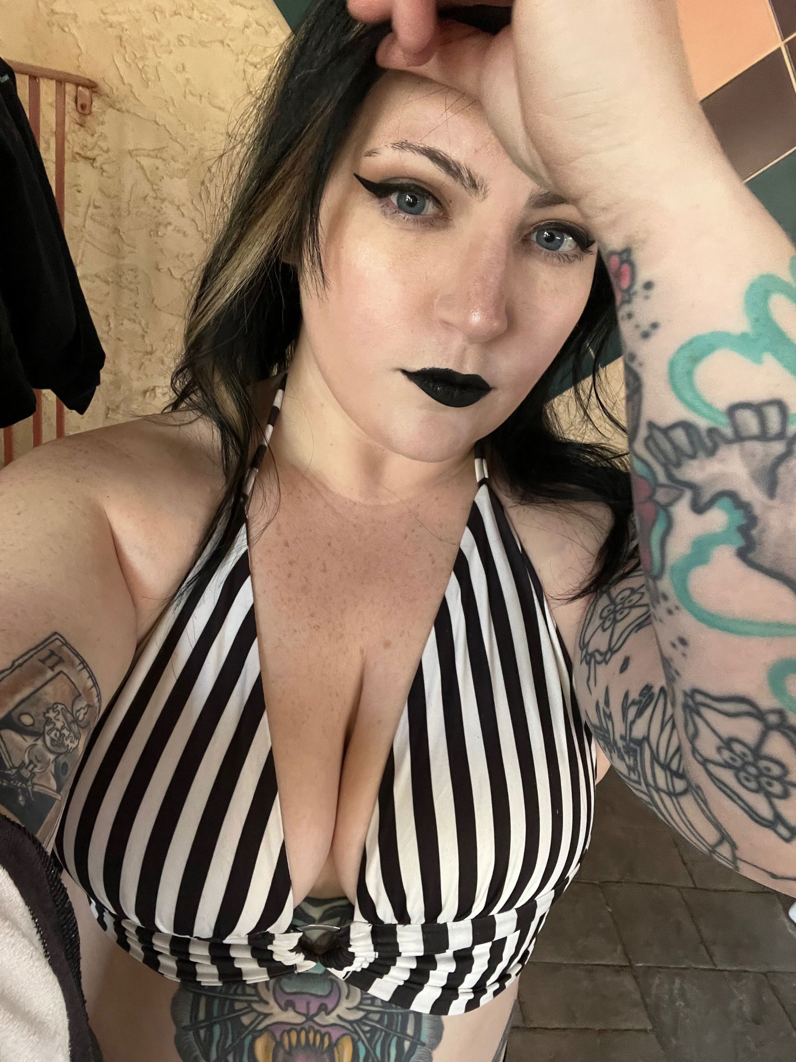 AyeKae 🦇🗡's avatar