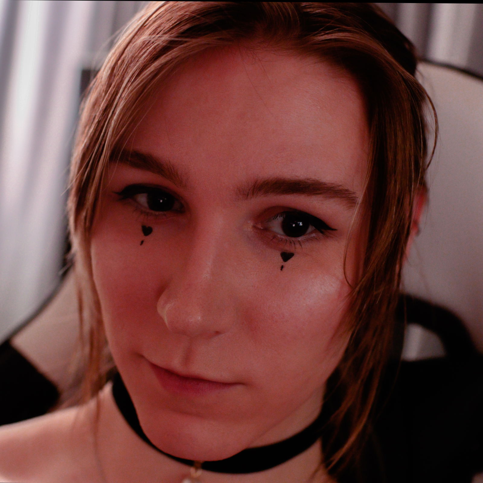 Olivia's free page's avatar