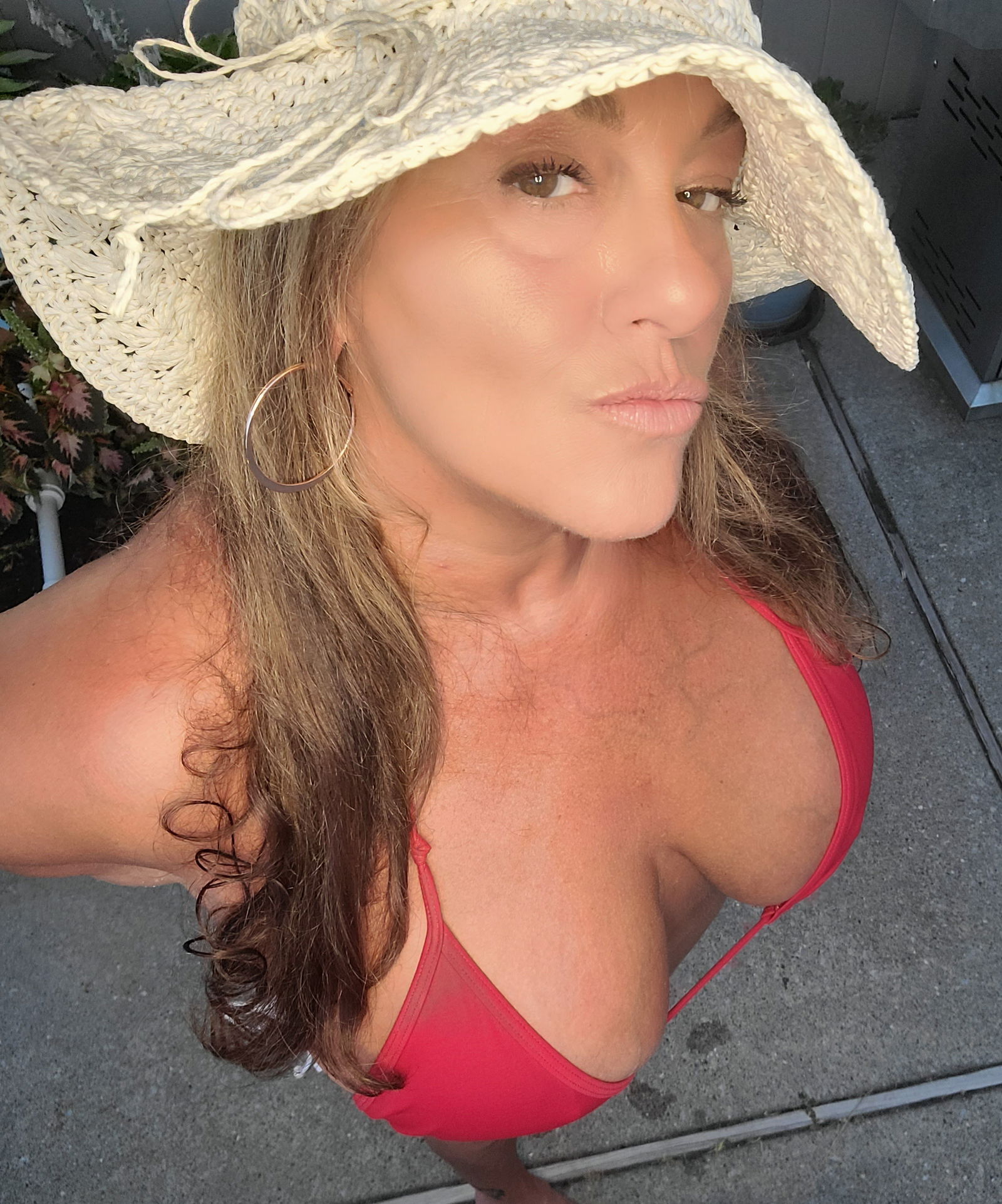 One Sexy Hotwife's avatar