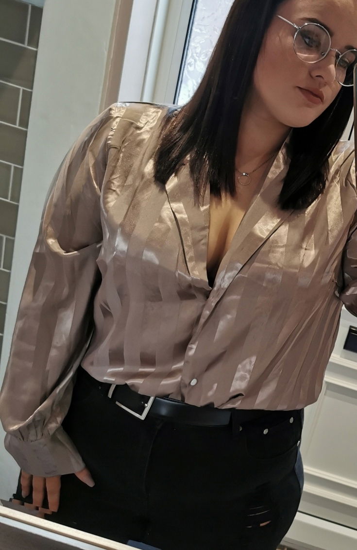 Nola Riley's avatar