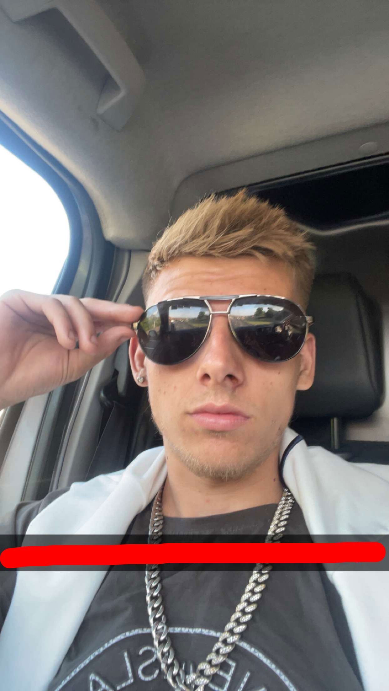 OnlyJoshua's avatar