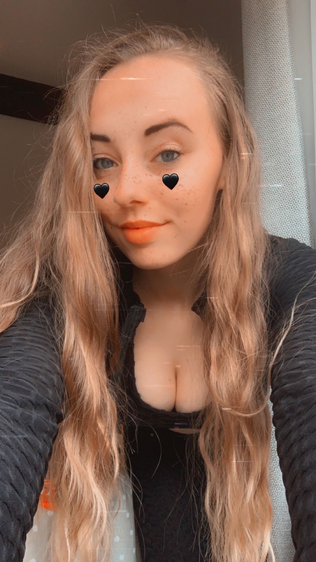 Paige Elizabeth's avatar