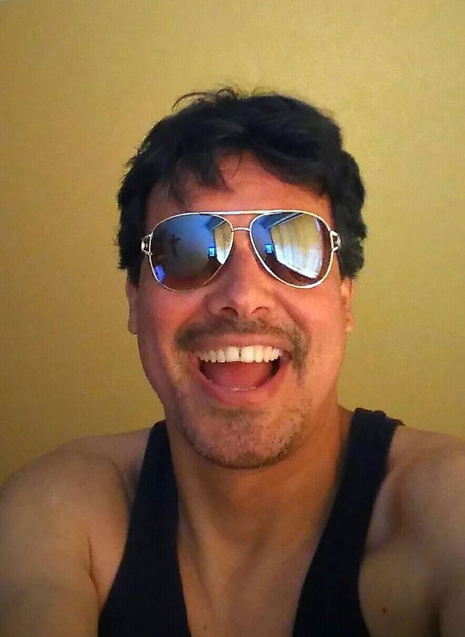 PapiWearsUniform's avatar