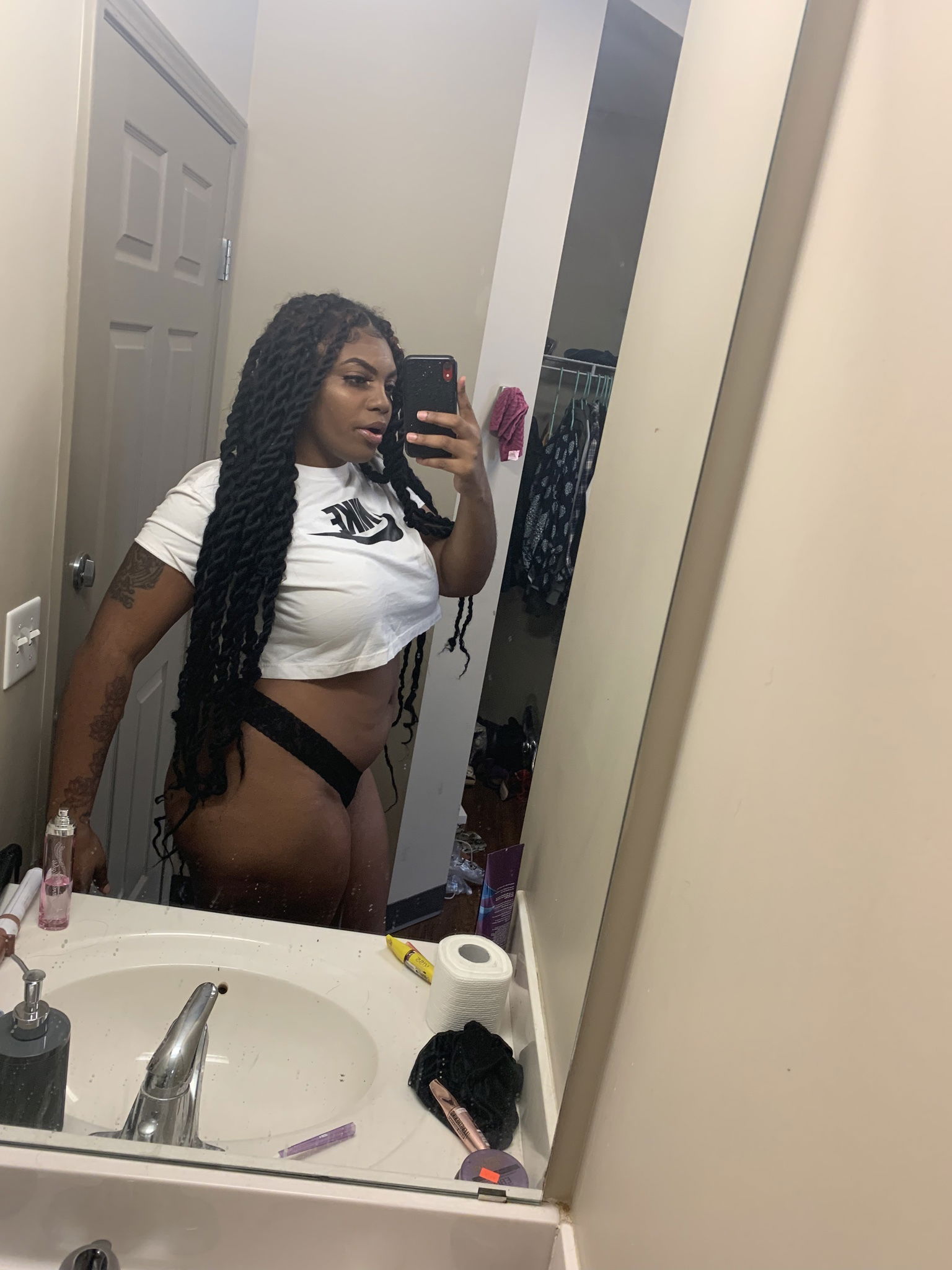 Paris B.'s avatar