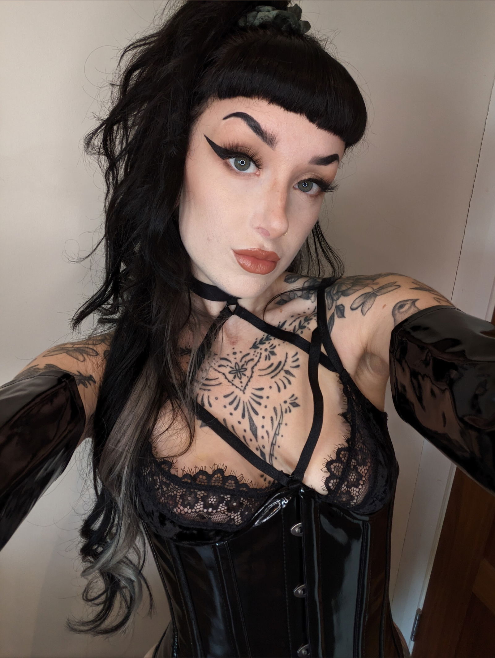 Mikhaela's avatar