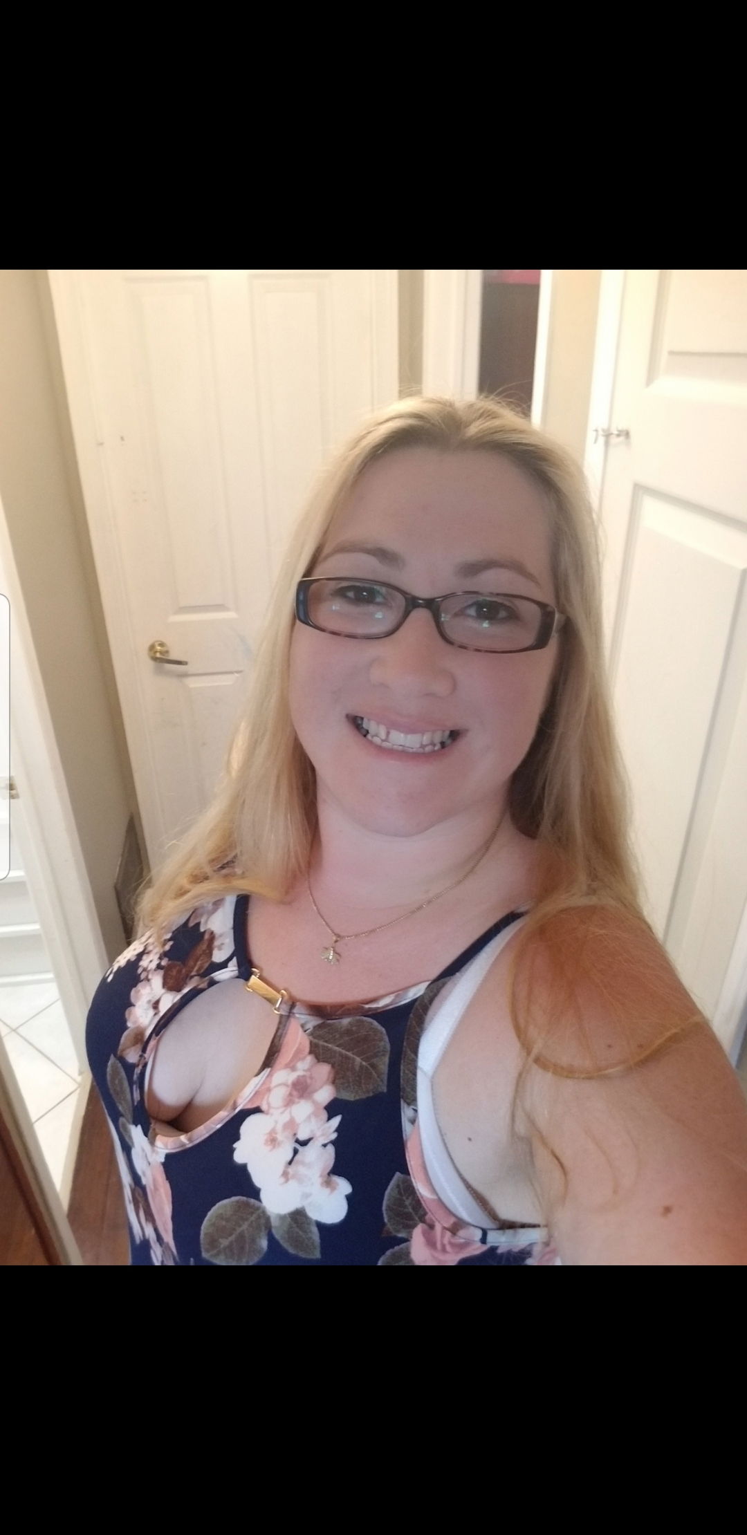 Sarah Baby's avatar