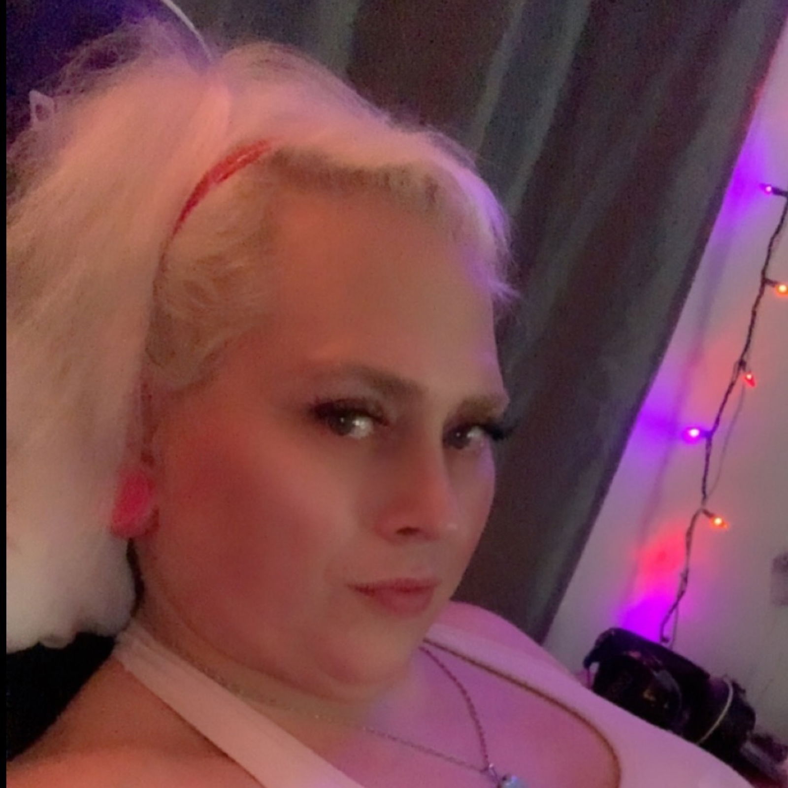 peachesphine