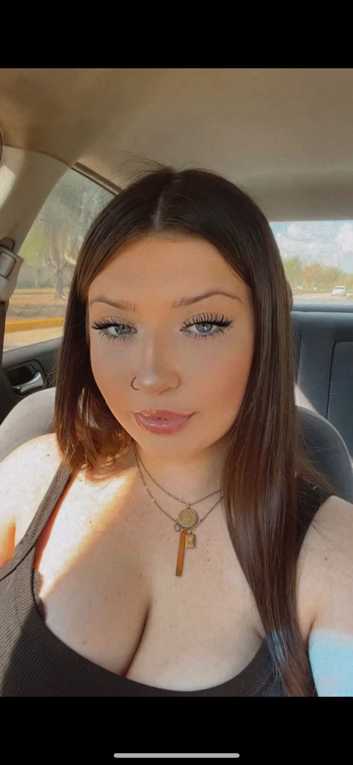 peachyy 🍭's avatar