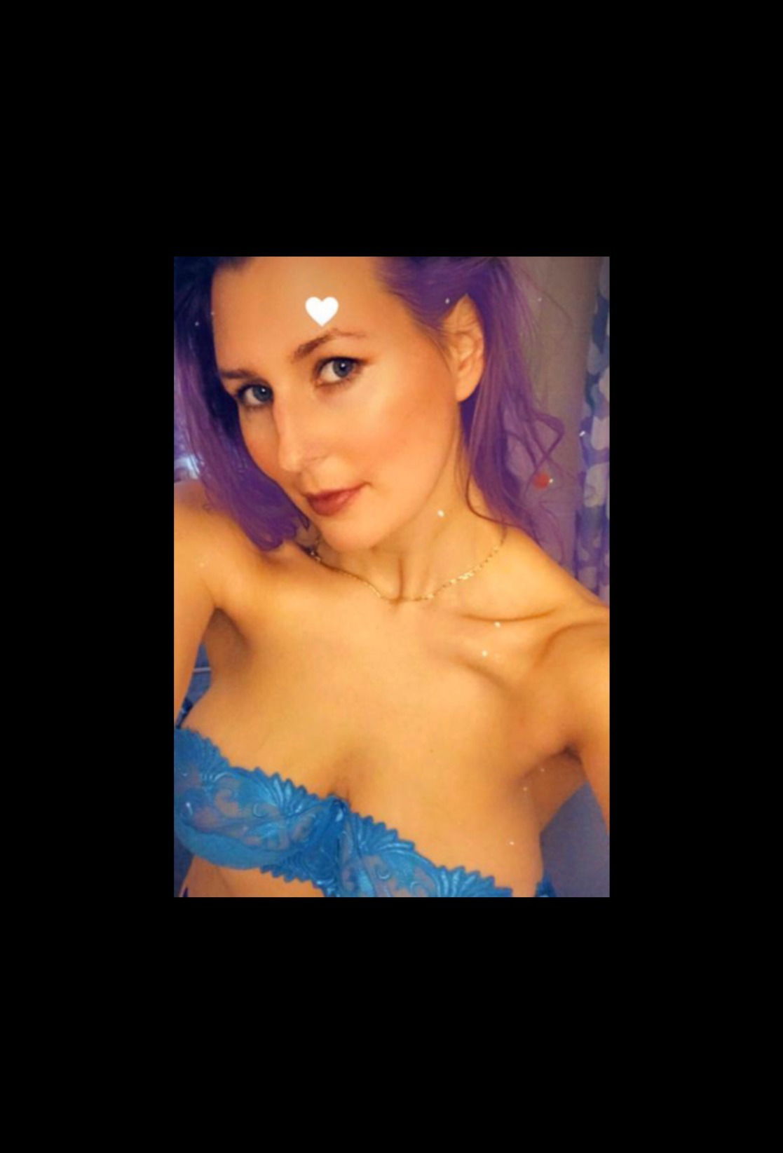 Phoebe Kate White's avatar