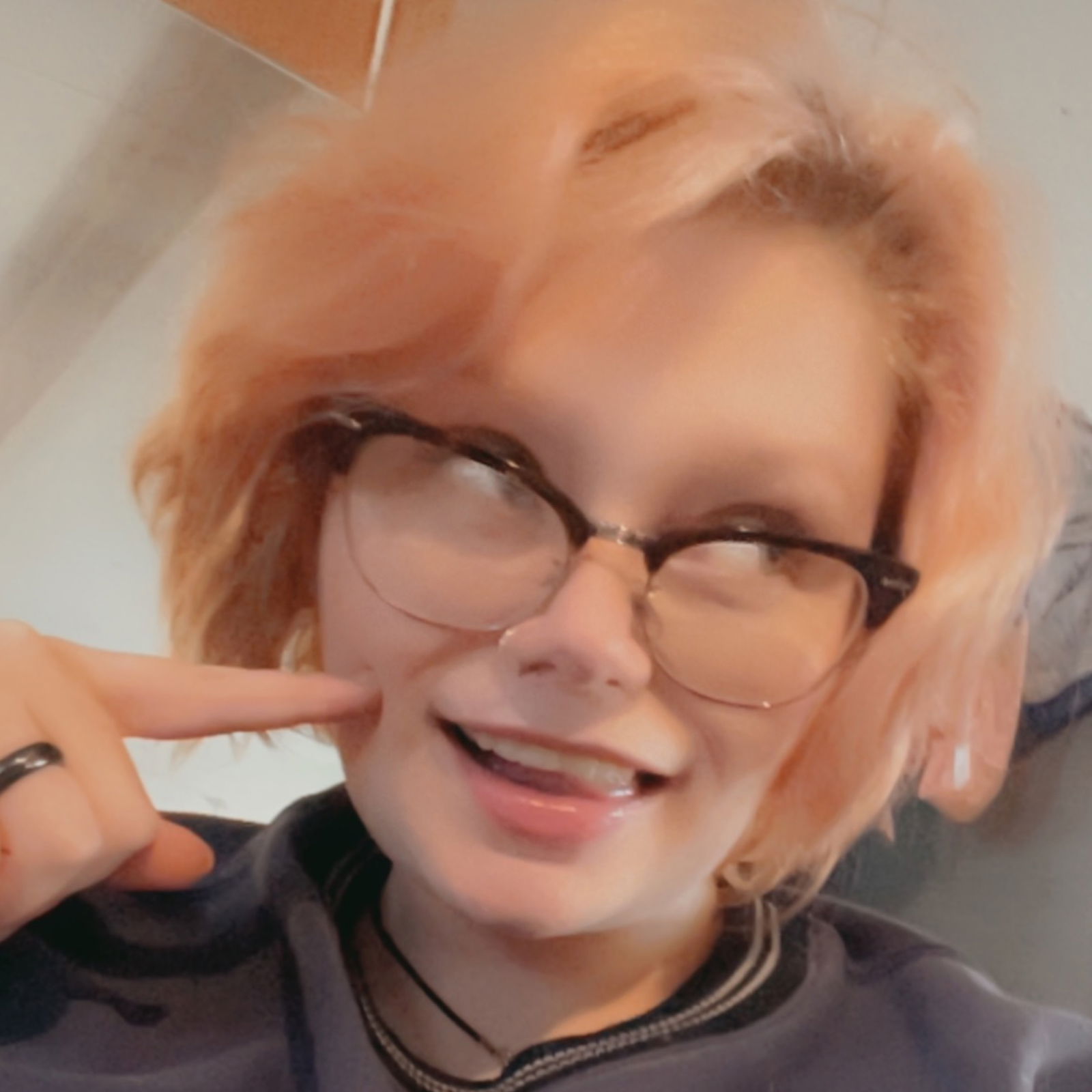 Phoenix Eris's avatar