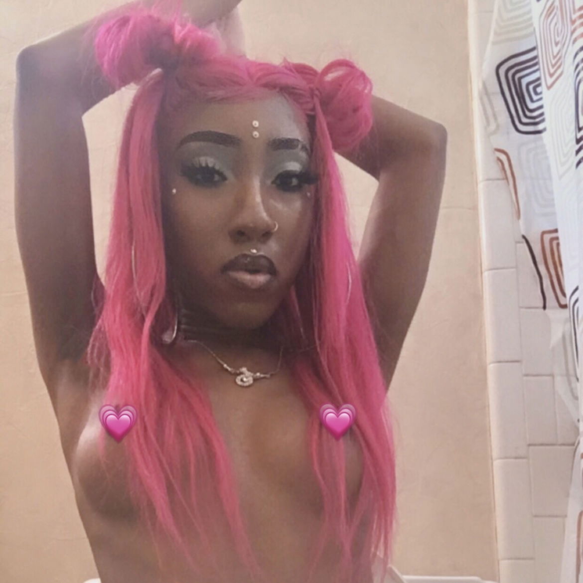 Pink Ganja's avatar