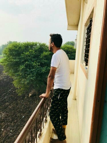 piyushbottom's avatar