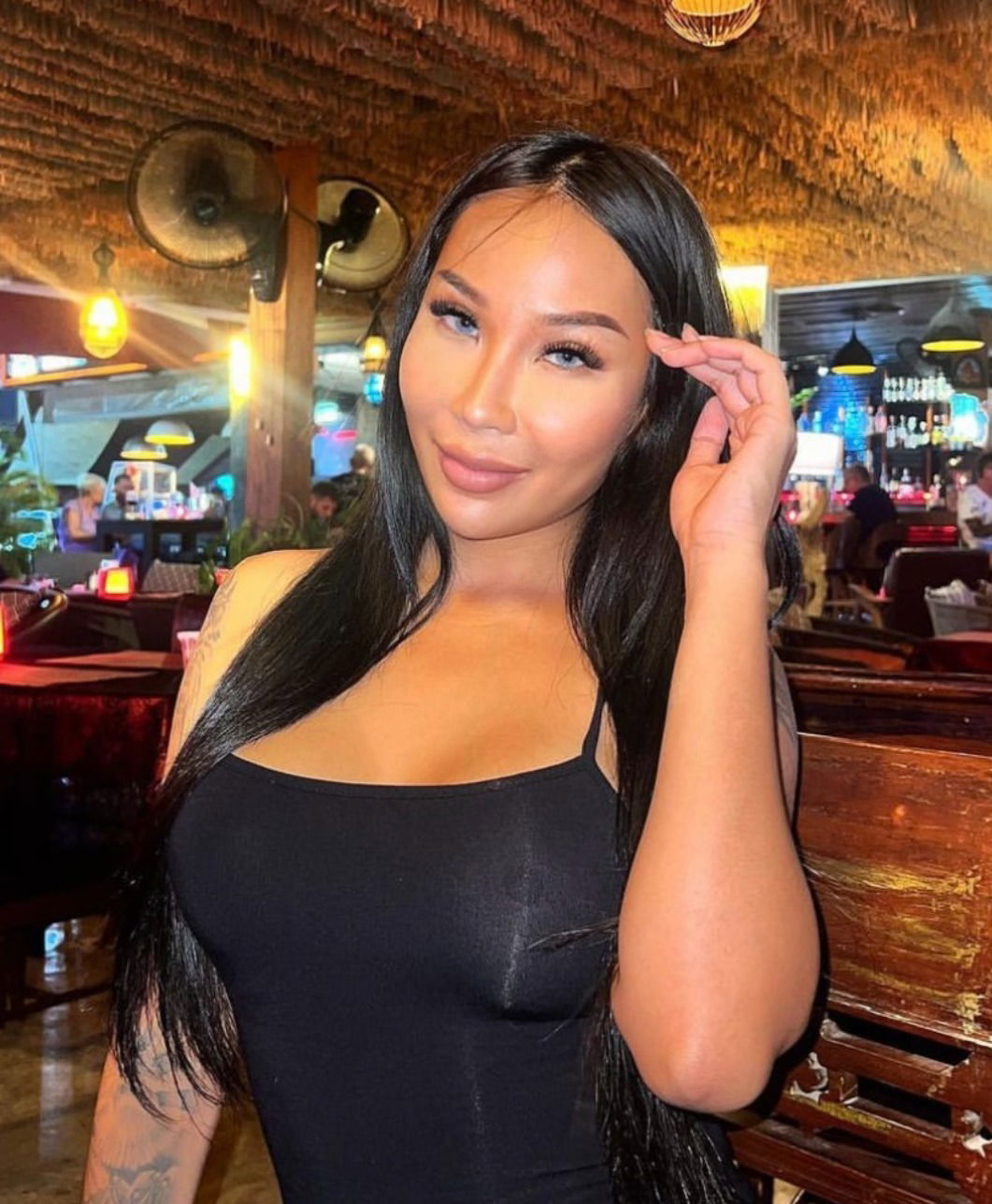 🏝 Asian island girl 🔥's avatar