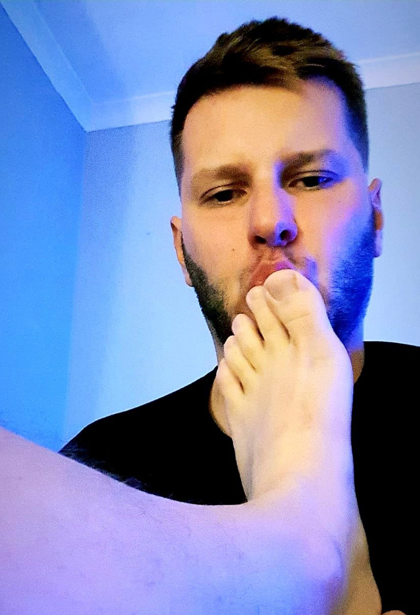 FREE_Polishfeetmaster's avatar