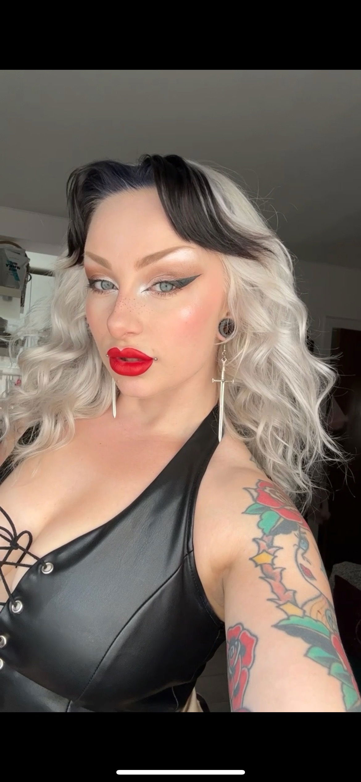 Polly ♡ Pinup Stripteaser's avatar