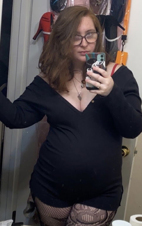 Pretty and Pregnant