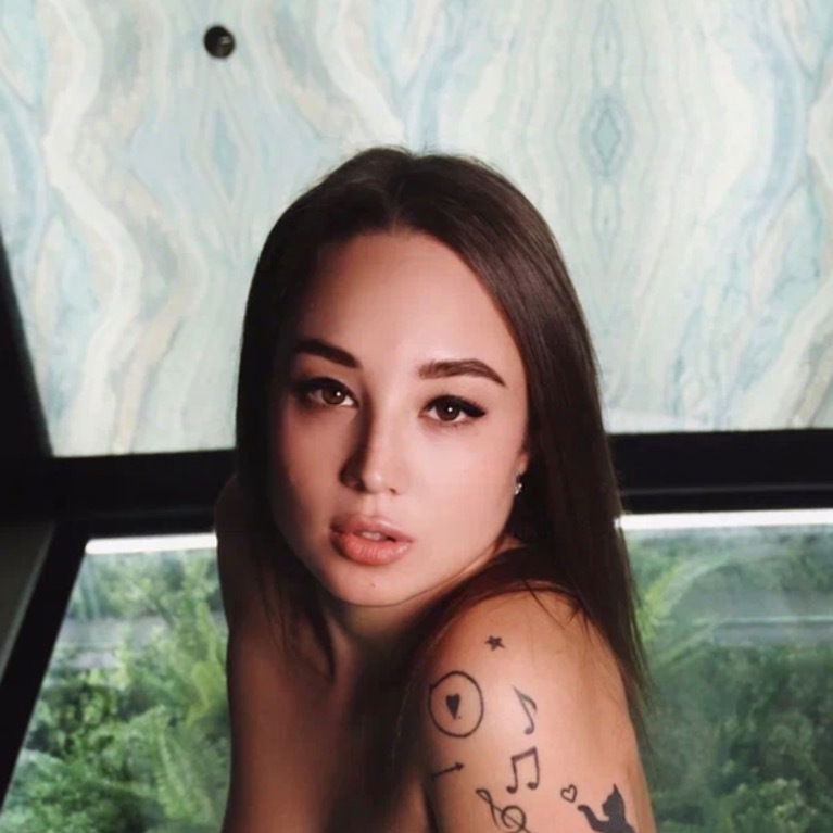 Pretty Mary Free's avatar