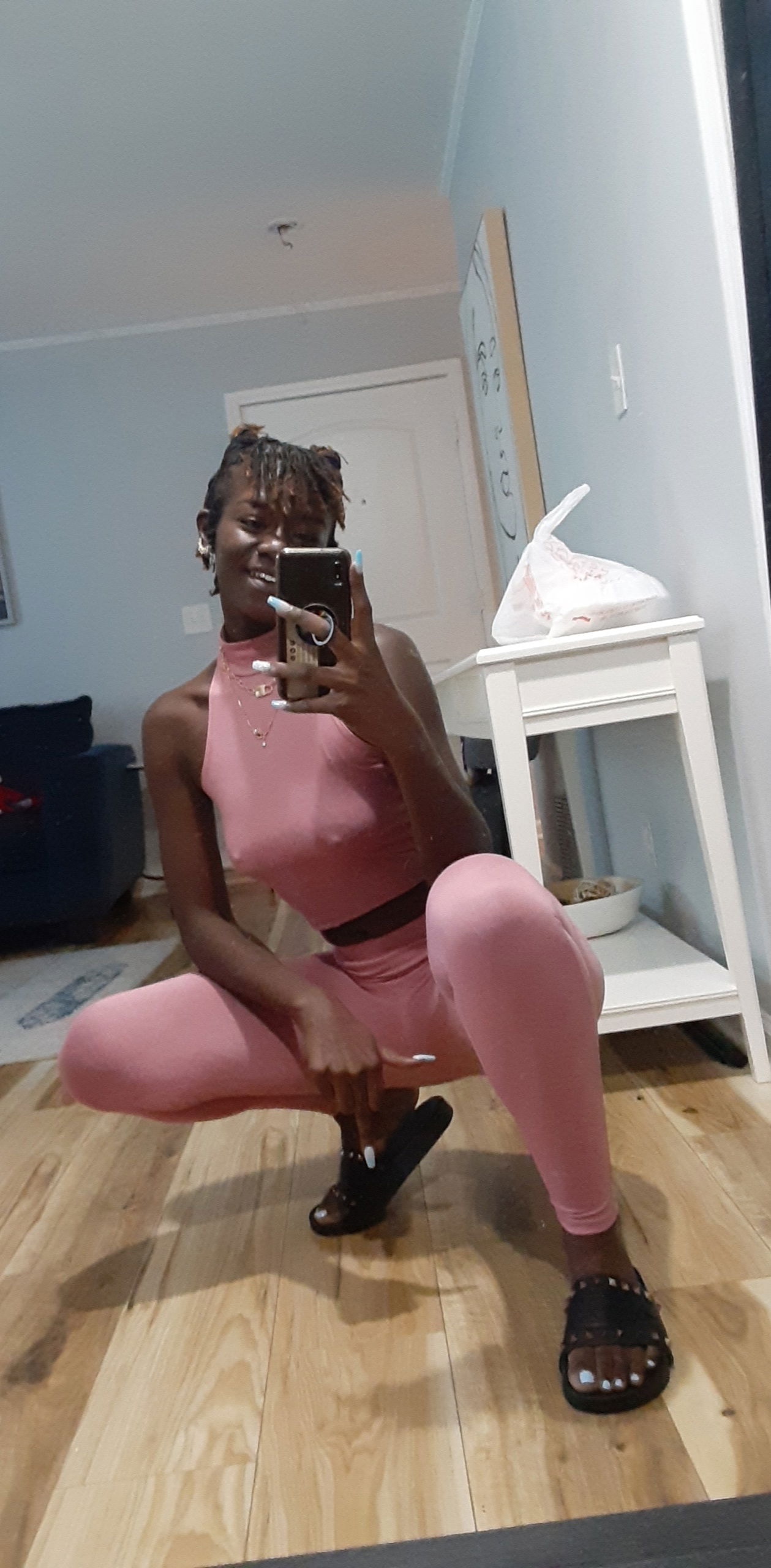 Queene's avatar