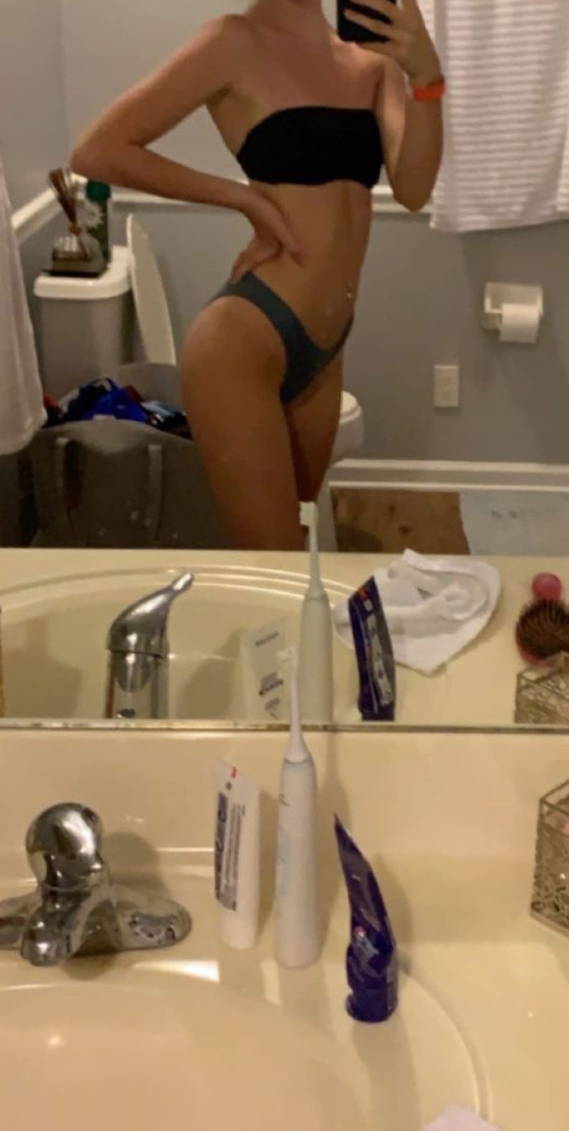 Prettyfeete22
