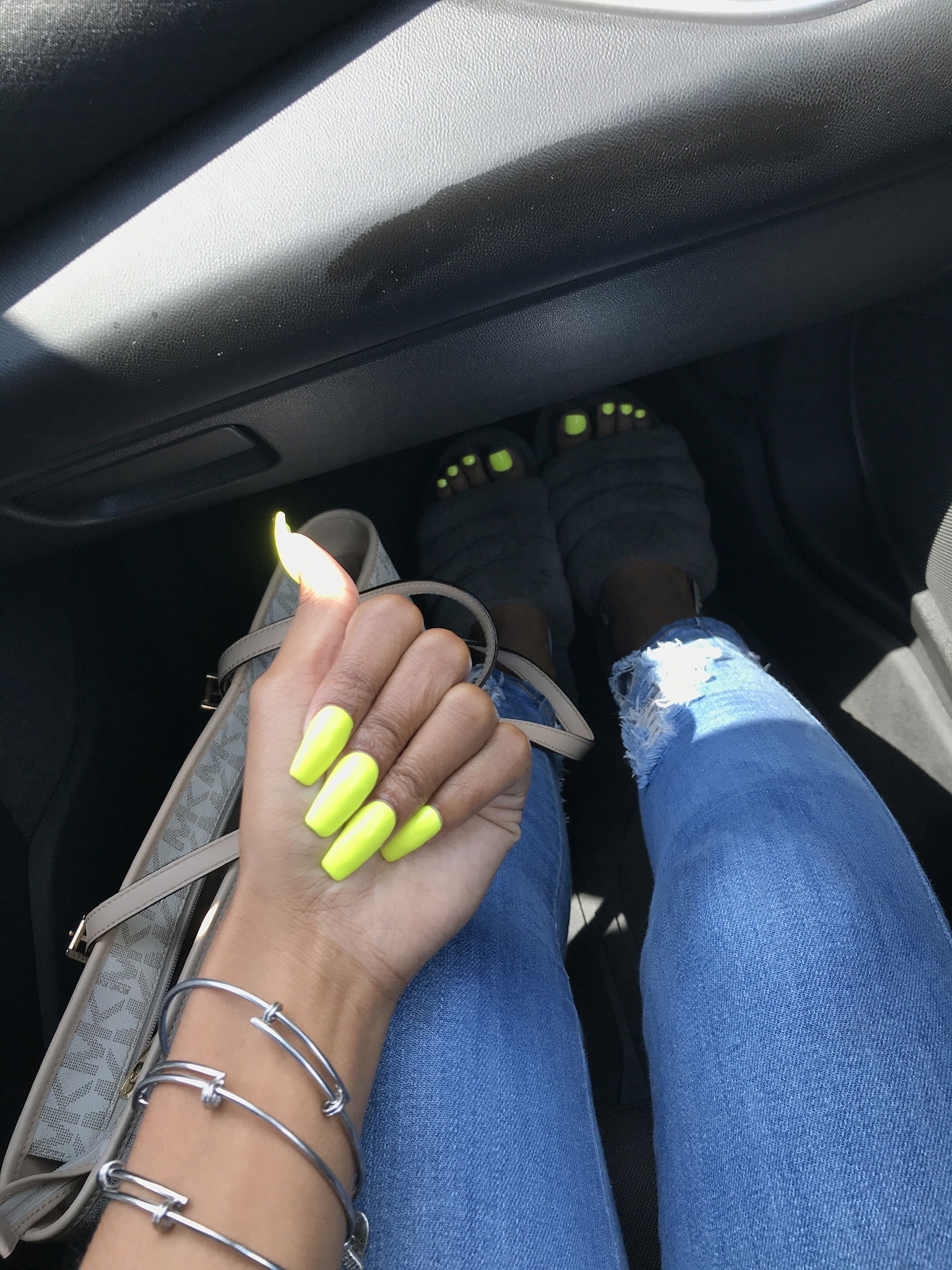 Pick A Color 🤍's avatar