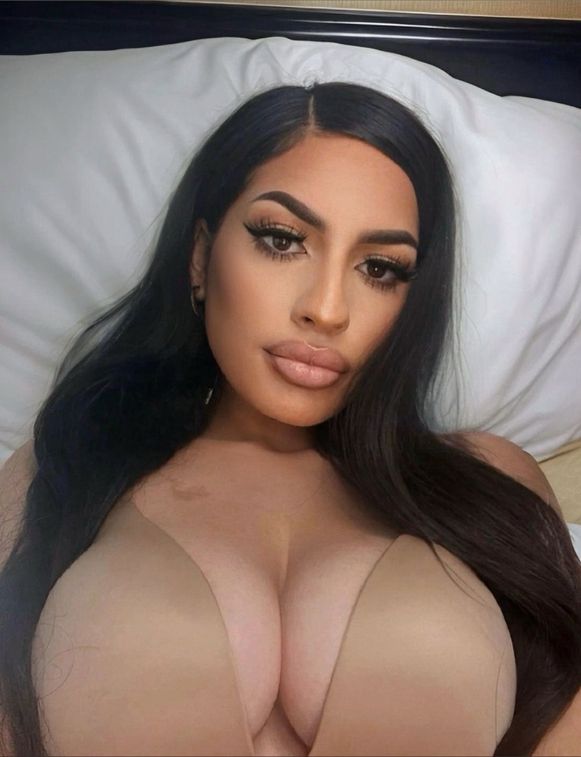 M 💋