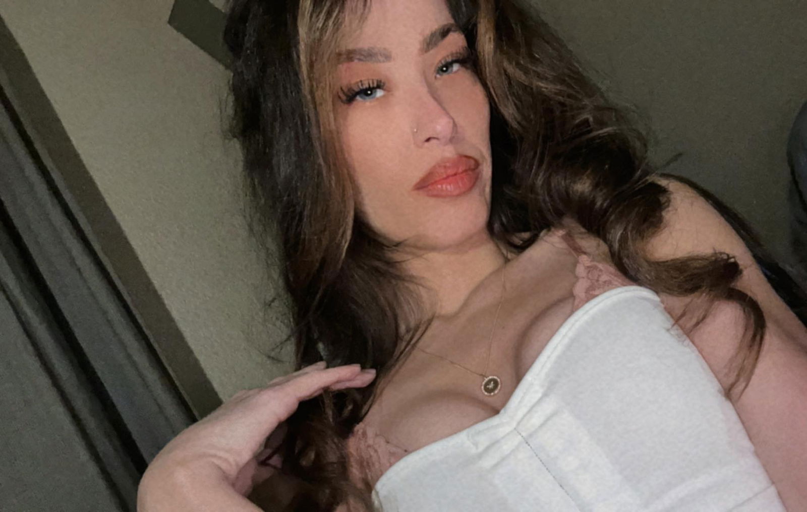 Angeleyez96👀's avatar