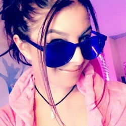 Jennifer Mae's avatar