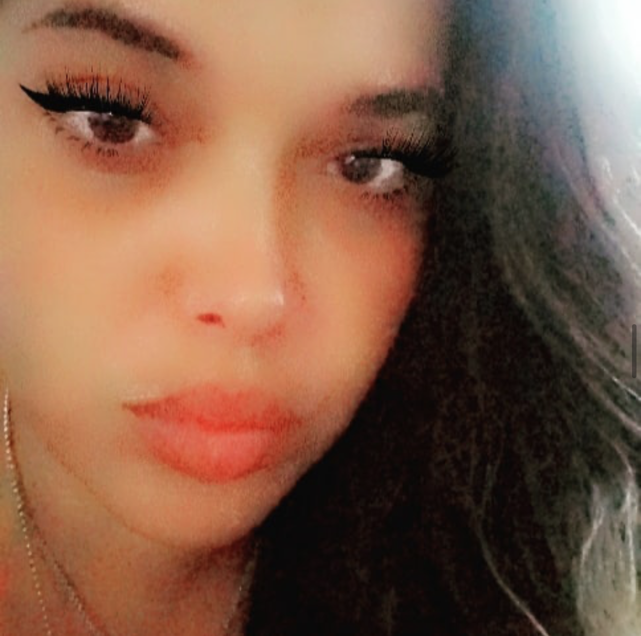PutiStick69 dripping down her thighs👉👌💧🦵 creator profile