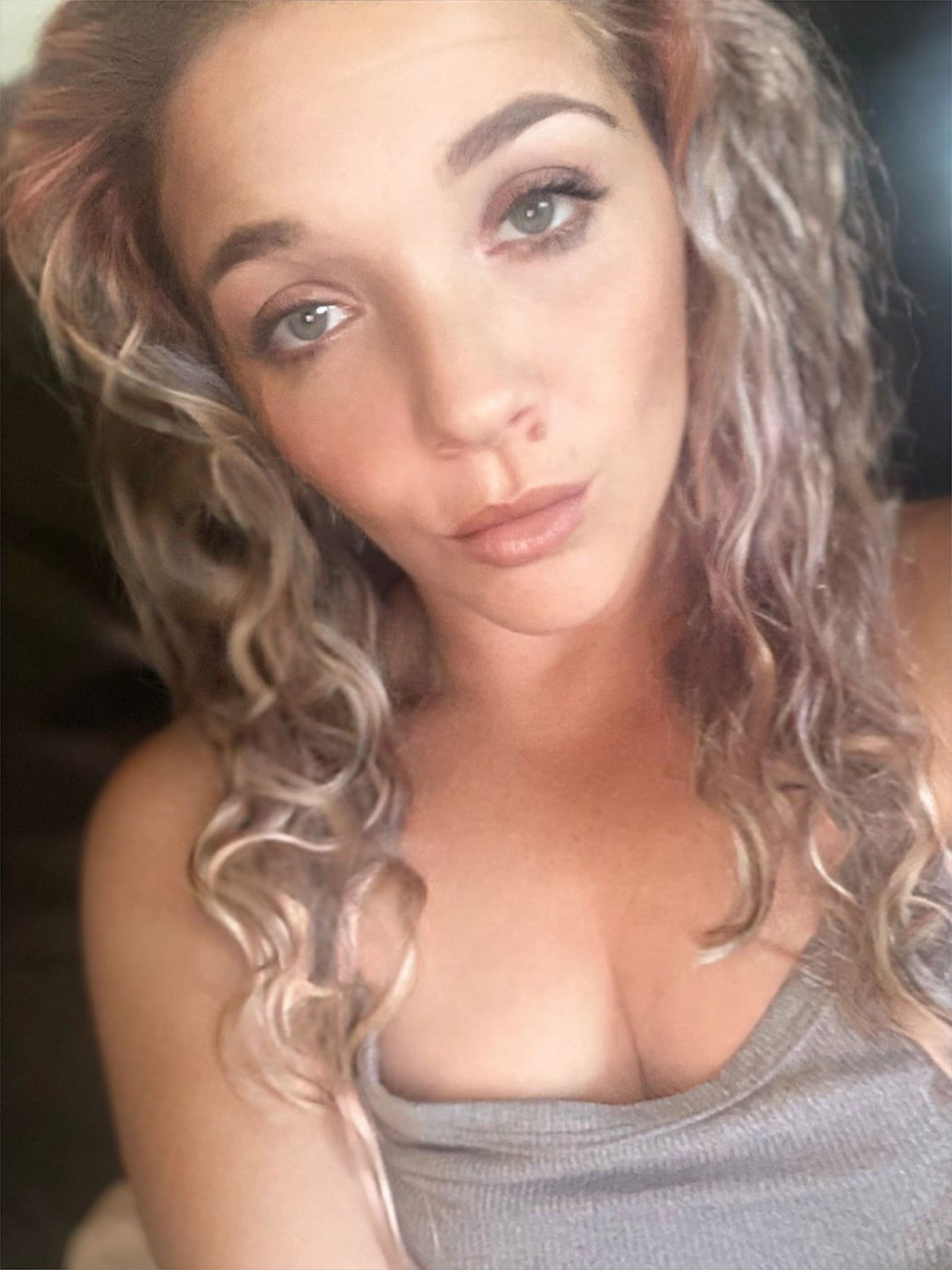Queen Anie's avatar