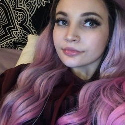 Queen Katerina's avatar