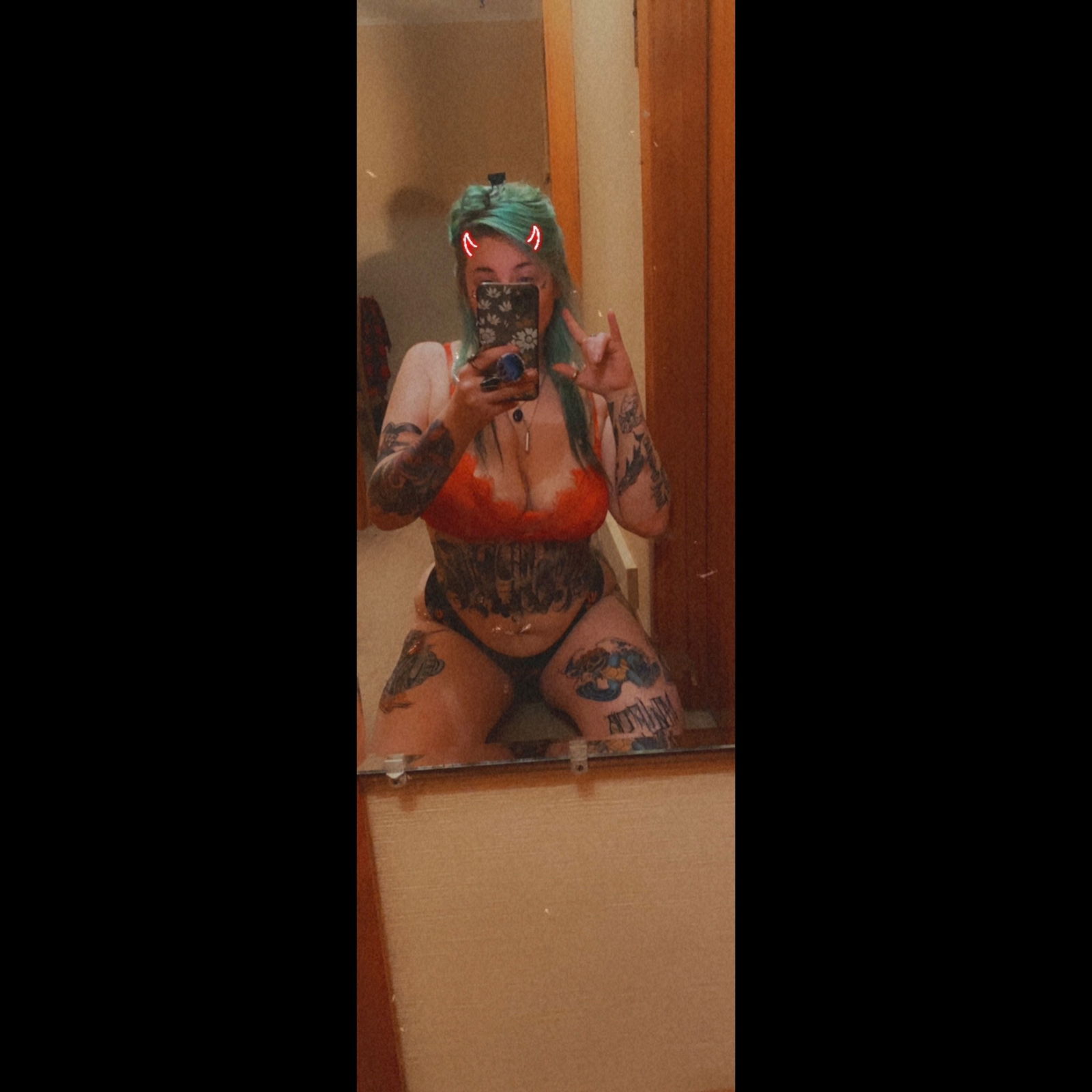 Mistress Miah's avatar