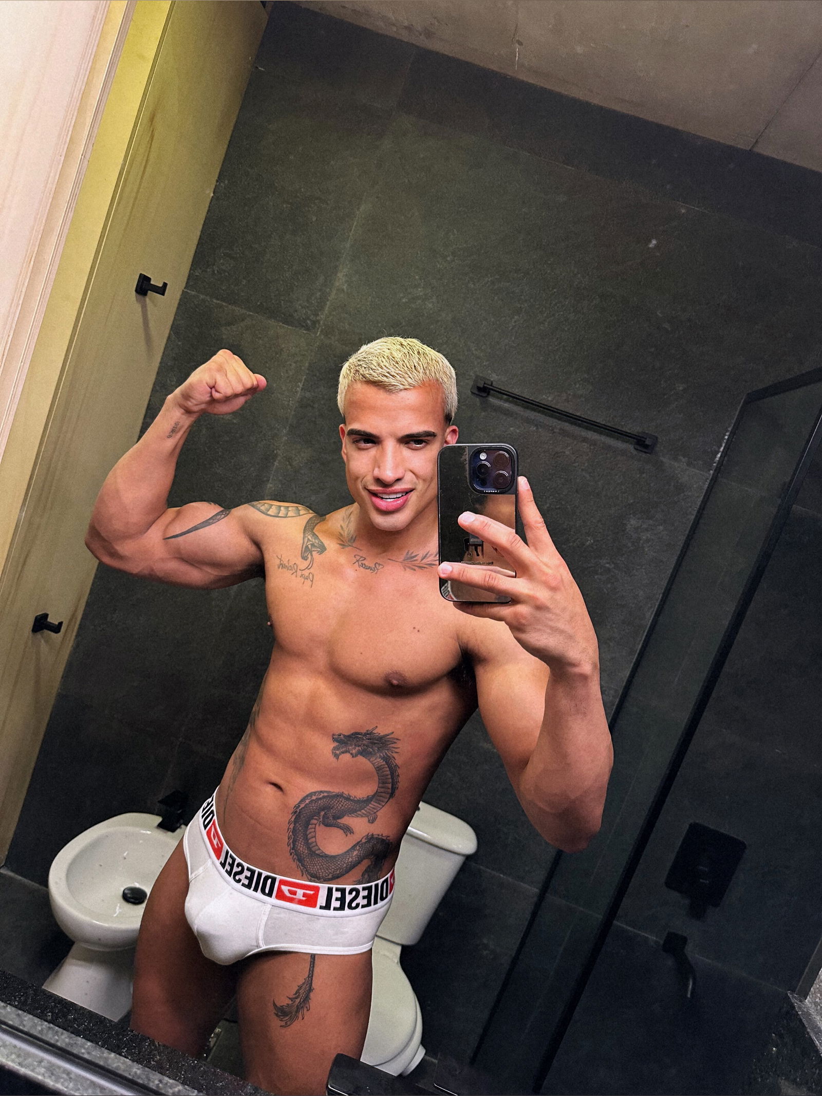 RANDHY JR VIP🍌💦 creator profile