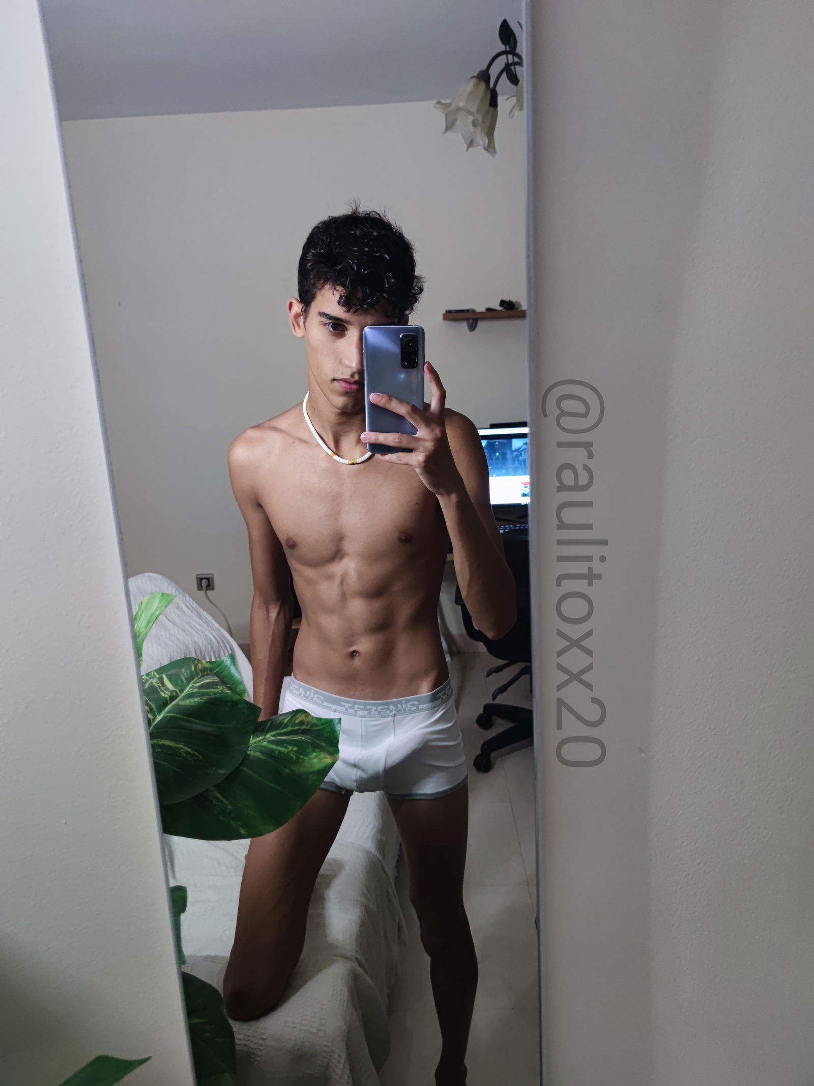 raulitoxx20 --> top 18%'s avatar