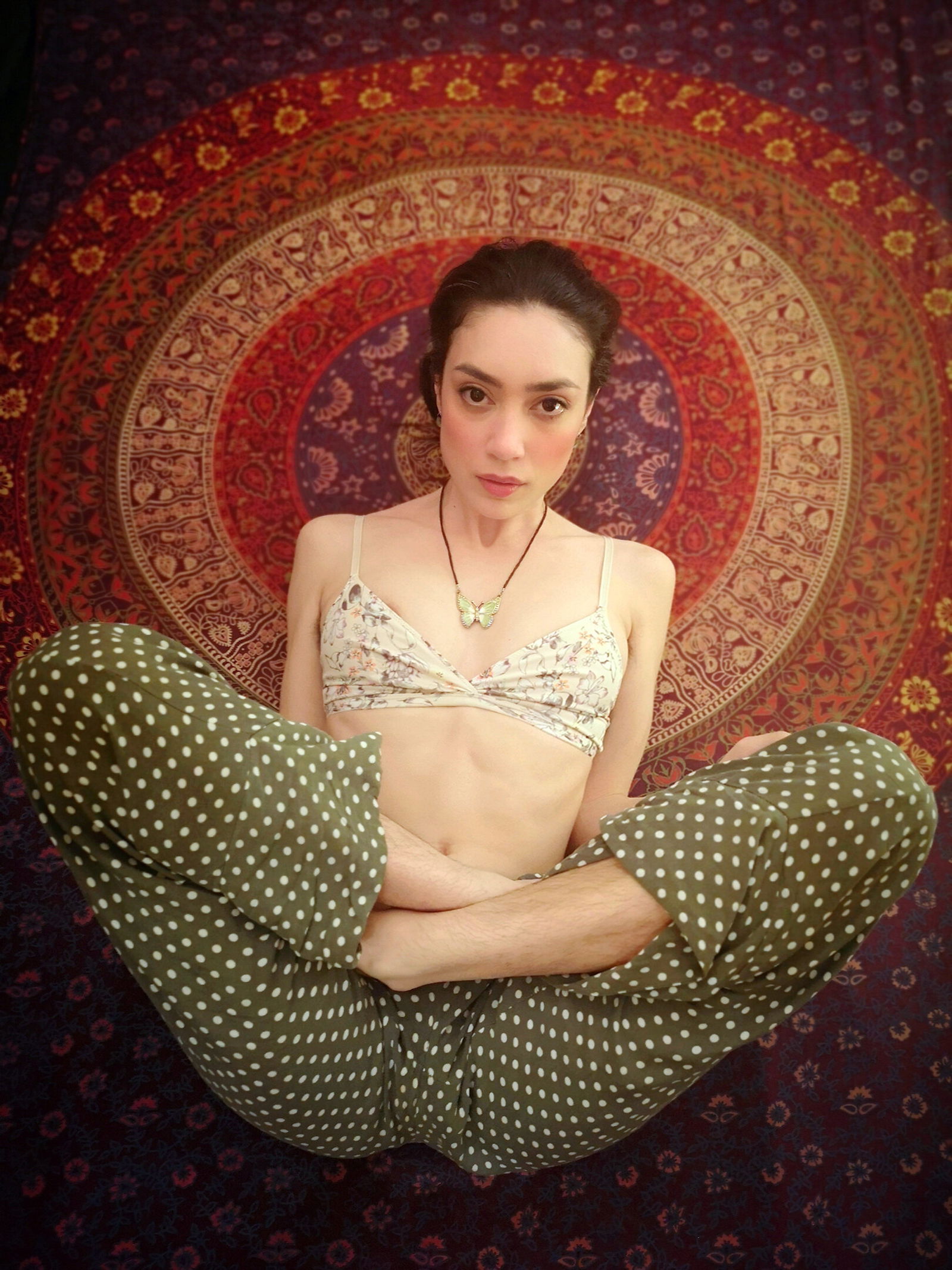 Rebecca Tun's avatar