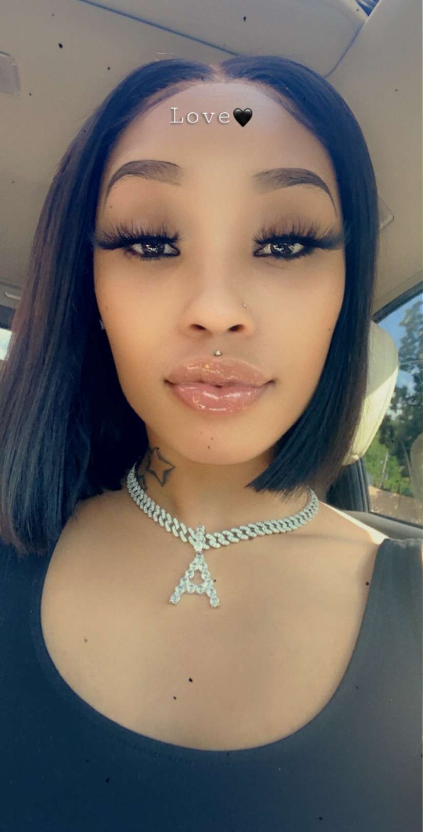 Rosegold's avatar