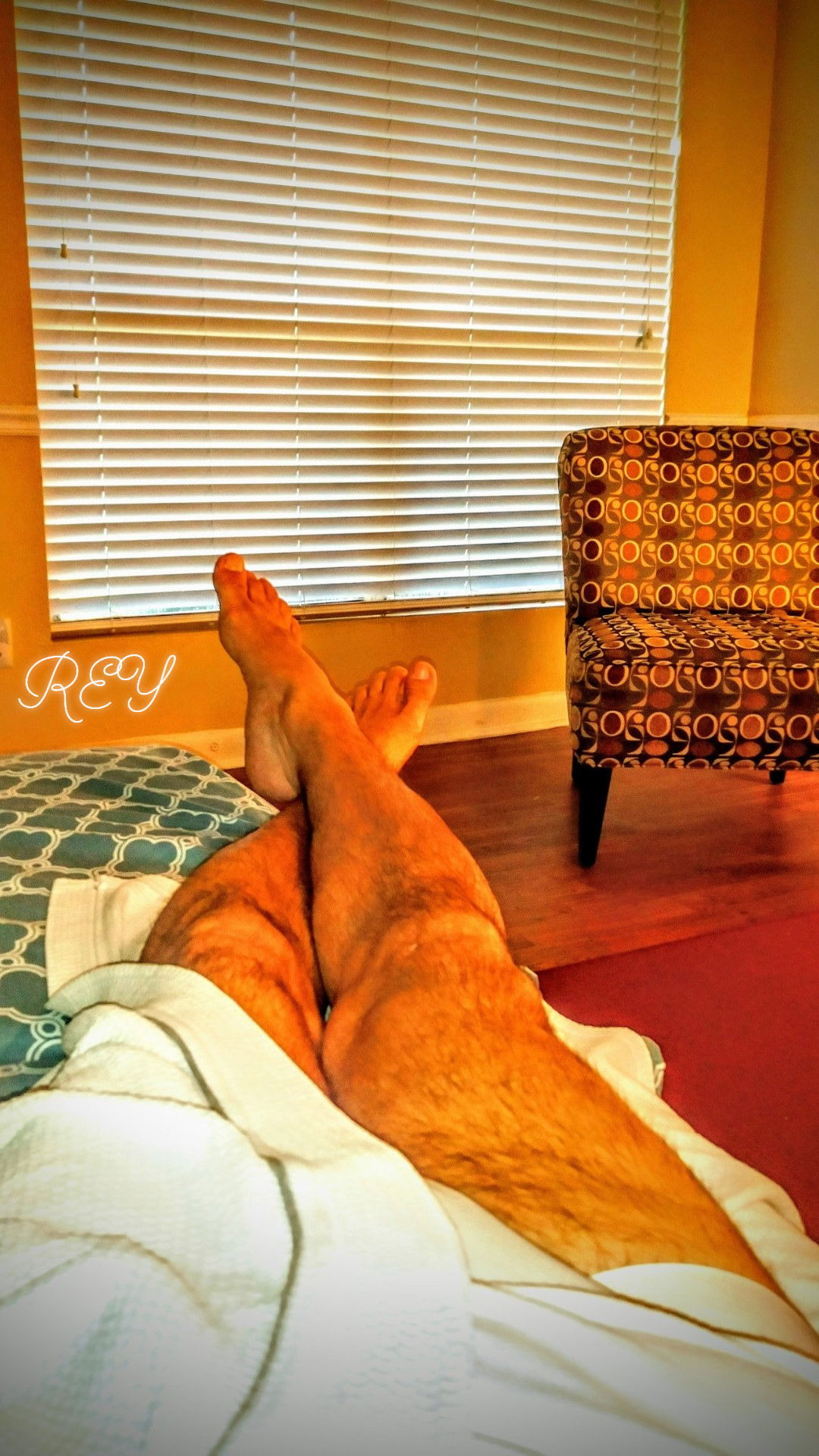 REY's avatar