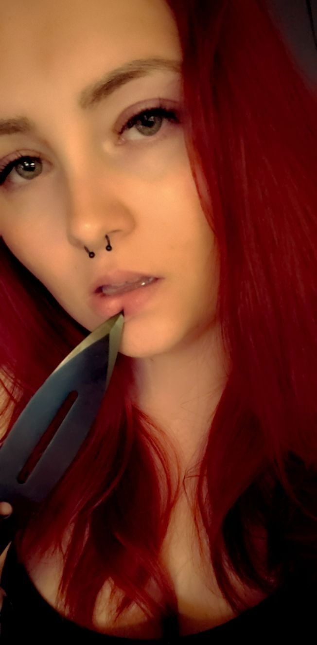 Riley Storm's avatar