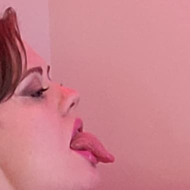 Sasha Roan's avatar