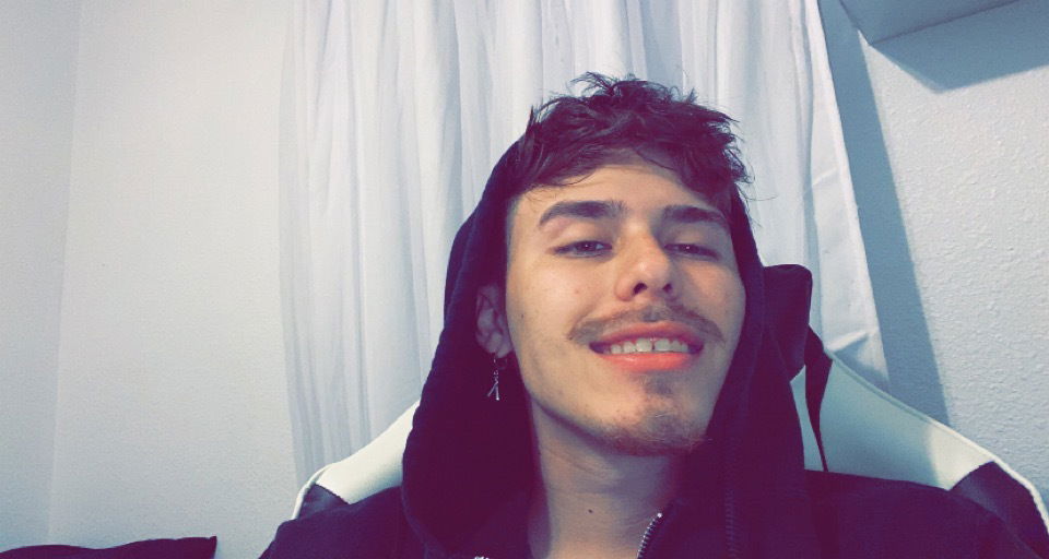 Robert Covarrubias's avatar