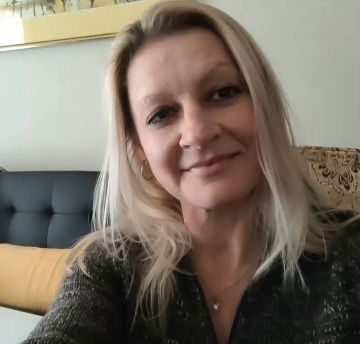 Nance Oewen's avatar